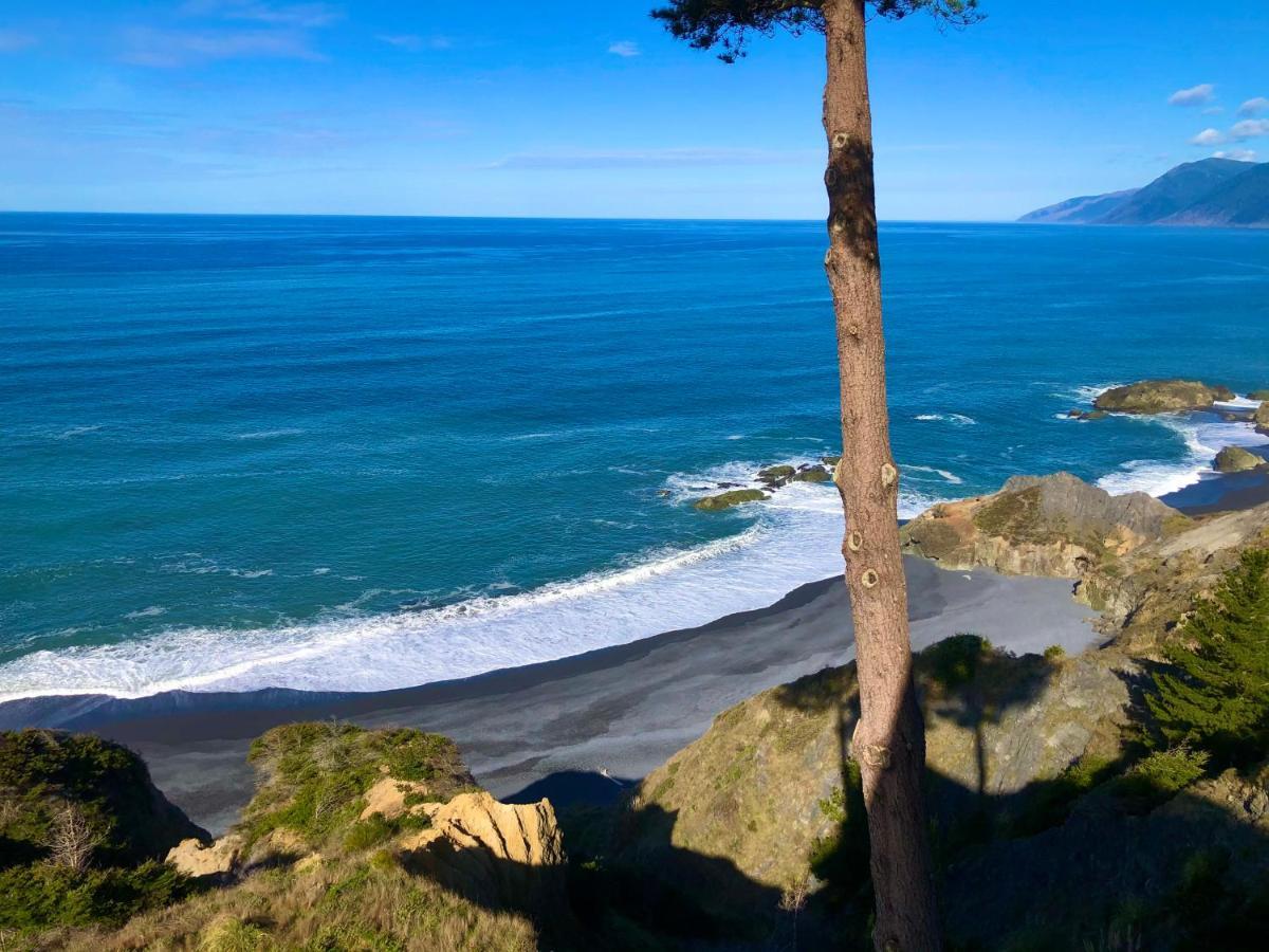 Amazing Oceanview 2 Bedroom Oceanfront! By Oceanviewhottubs Shelter Cove, Ca Tesla Ev Station Exterior foto